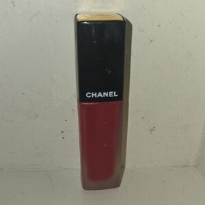 CHANEL Deep Red Liquid Lip Color
